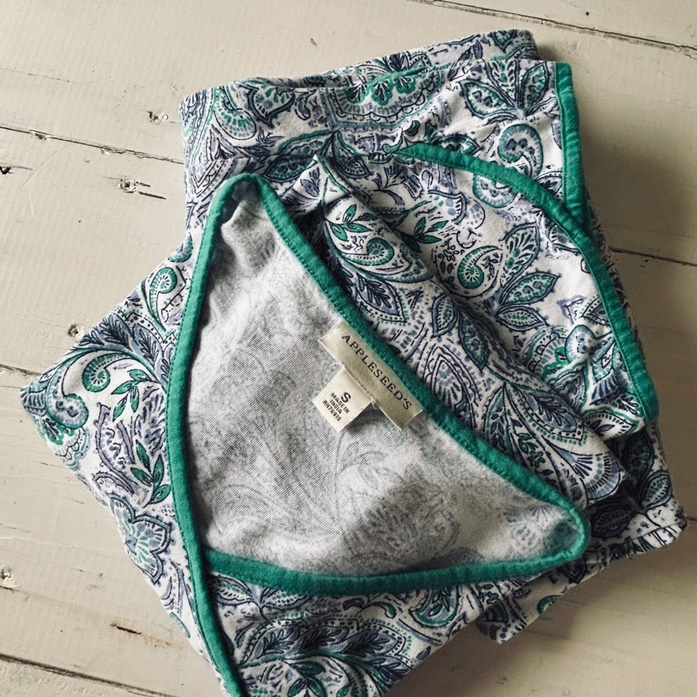 Appleseeds Womens Pajama Set Size S Paisley Print Long‎ Sleeve Top Pants